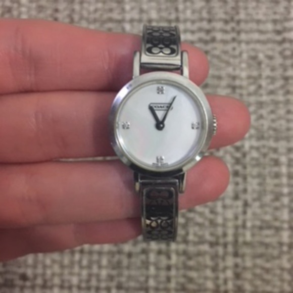 Coach Watch - Picture 1 of 2